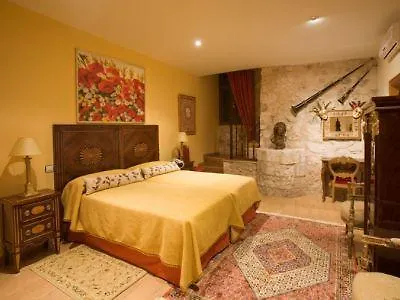 Residencia Real Del Castillo De Curiel מלון 4*