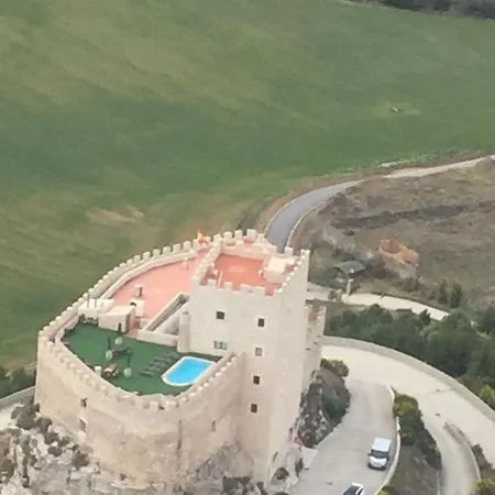 Residencia Real Del Castillo De Curiel Otel 4*