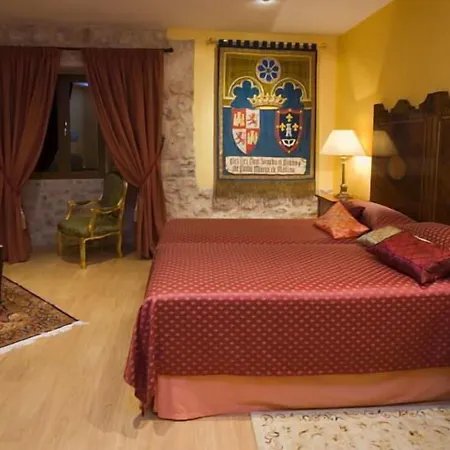 Residencia Real Del Castillo De Curiel Curiel de Duero