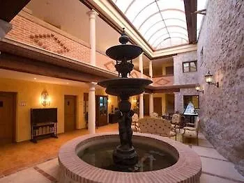 Residencia Real Del Castillo De Curiel 4*