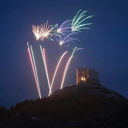 Residencia Real Del Castillo De Curiel 4*