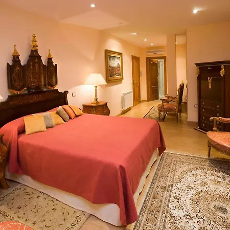 Hotel Residencia Real Del Castillo De Curiel 4*