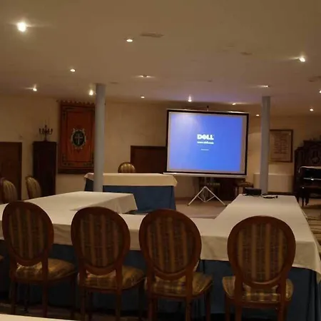 Hotel Residencia Real Del Castillo De Curiel 4*