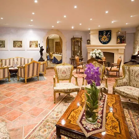 Residencia Real Del Castillo De Curiel Curiel de Duero