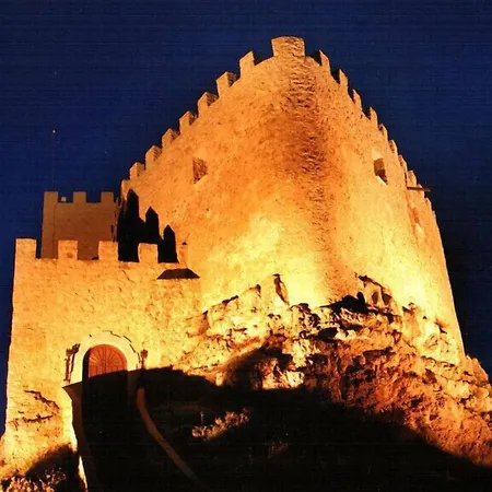 Residencia Real Del Castillo De Curiel Curiel de Duero
