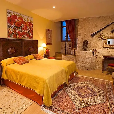 Otel Residencia Real Del Castillo De Curiel 4*