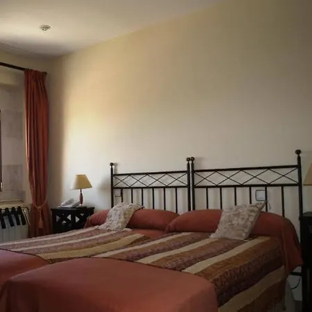 Otel Residencia Real Del Castillo De Curiel 4*