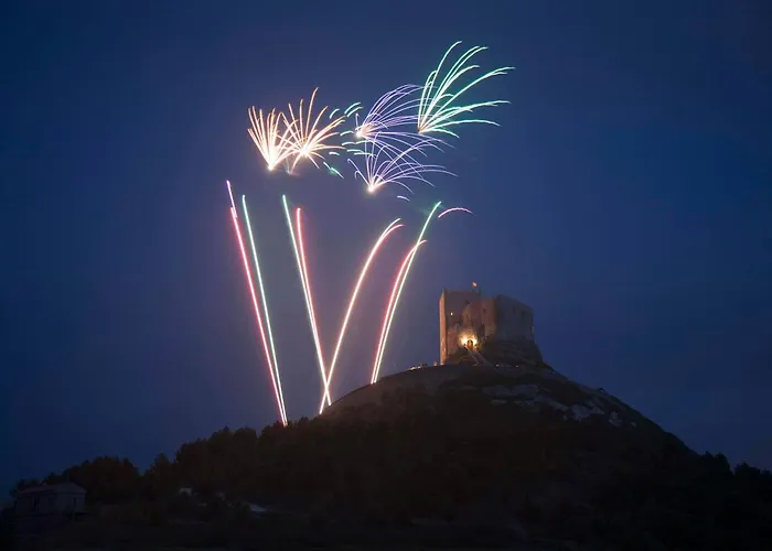 Residencia Real Del Castillo De Curiel 4*