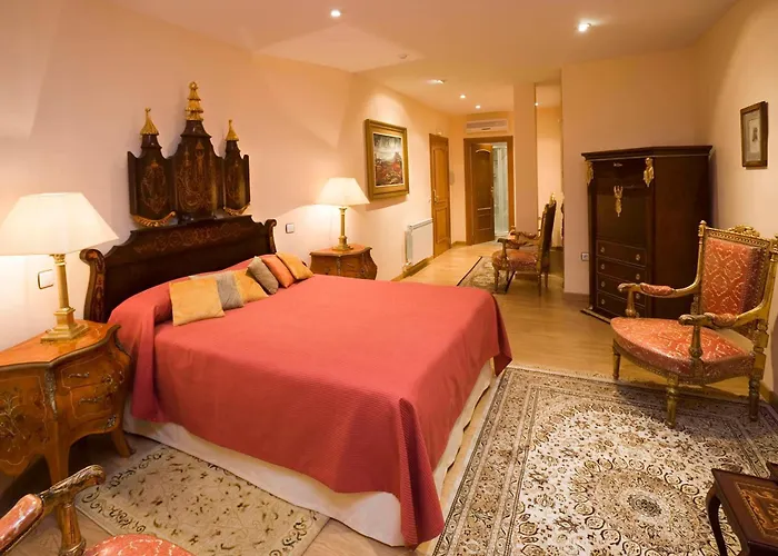 호텔 Residencia Real Del Castillo De Curiel 4*